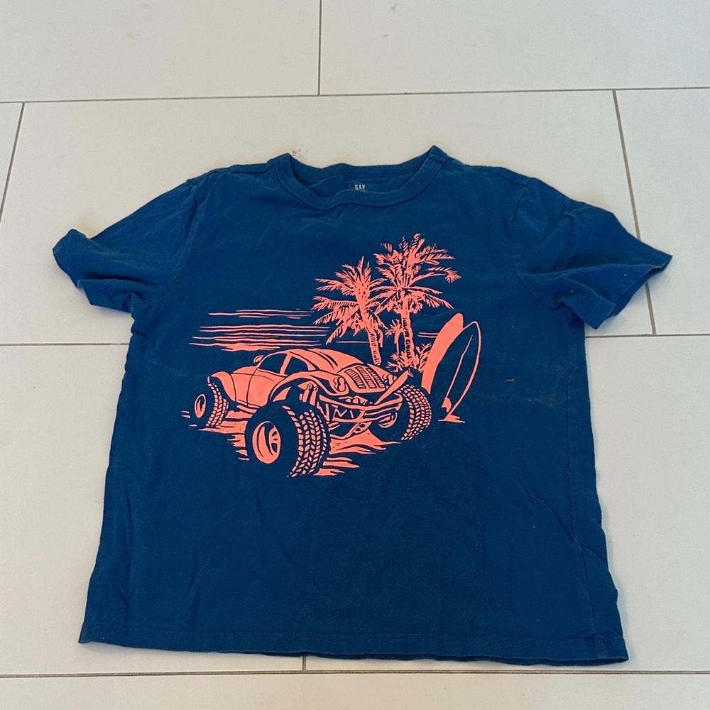 gap Blue Graphic T-Shirt with Pink Car Design M 8/9Y